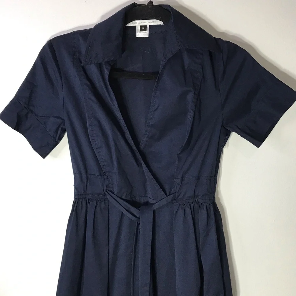 Diane Von Furstenberg Faux Wrap Navy Fit And Flare V-Neck Waist Belt Dress 2